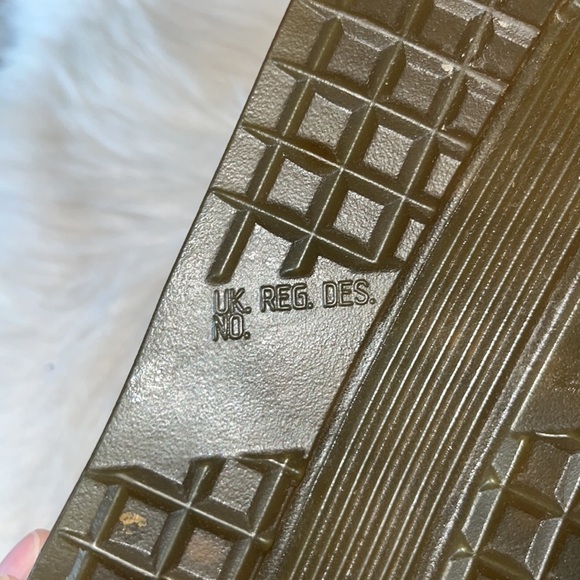 DR.MARTENS Air Wair tan light brown lace up shoe men size 6/women size 8 England - Picture 17 of 17